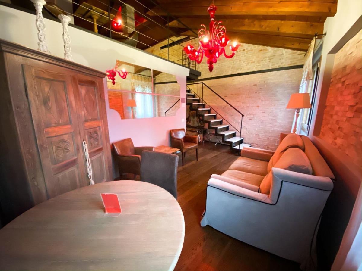 Rosso Charm Bed & Breakfast Venezia